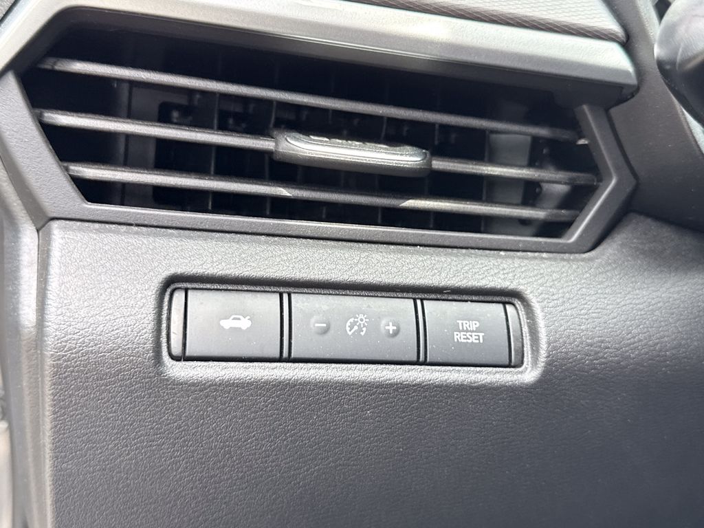 2025 Nissan Altima SR - Photo 23