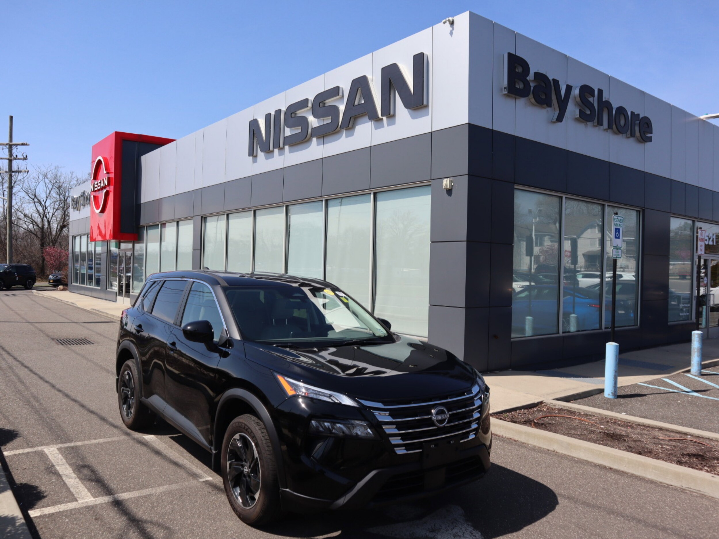 2025 Nissan Rogue SV photo 2
