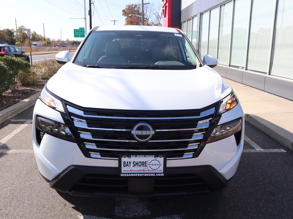 New 2026 Nissan Rogue SV SUV