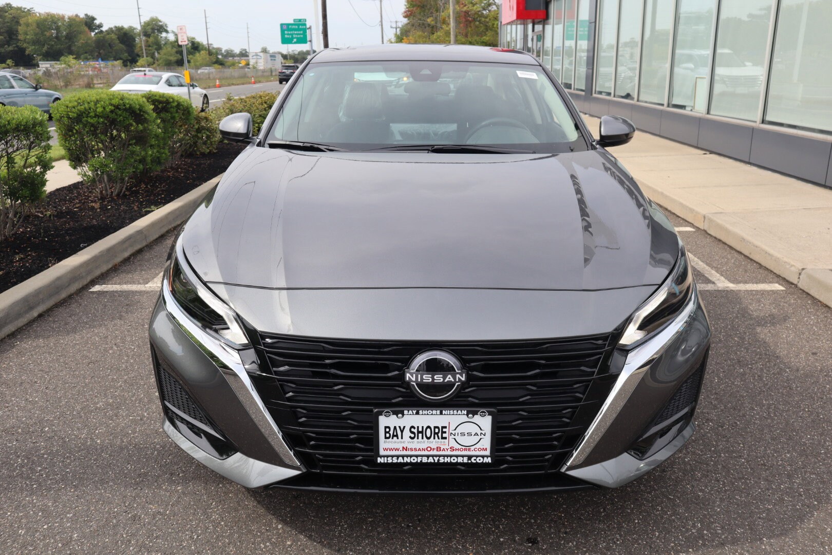 2025 Nissan Altima SV photo 4