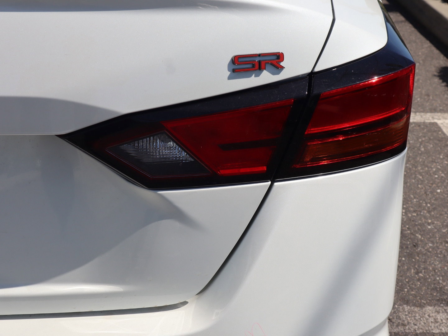 2025 Nissan Altima SR - Photo 14
