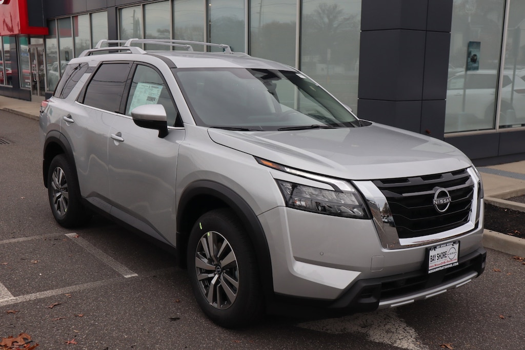 New 2025 Nissan Pathfinder SL SUV