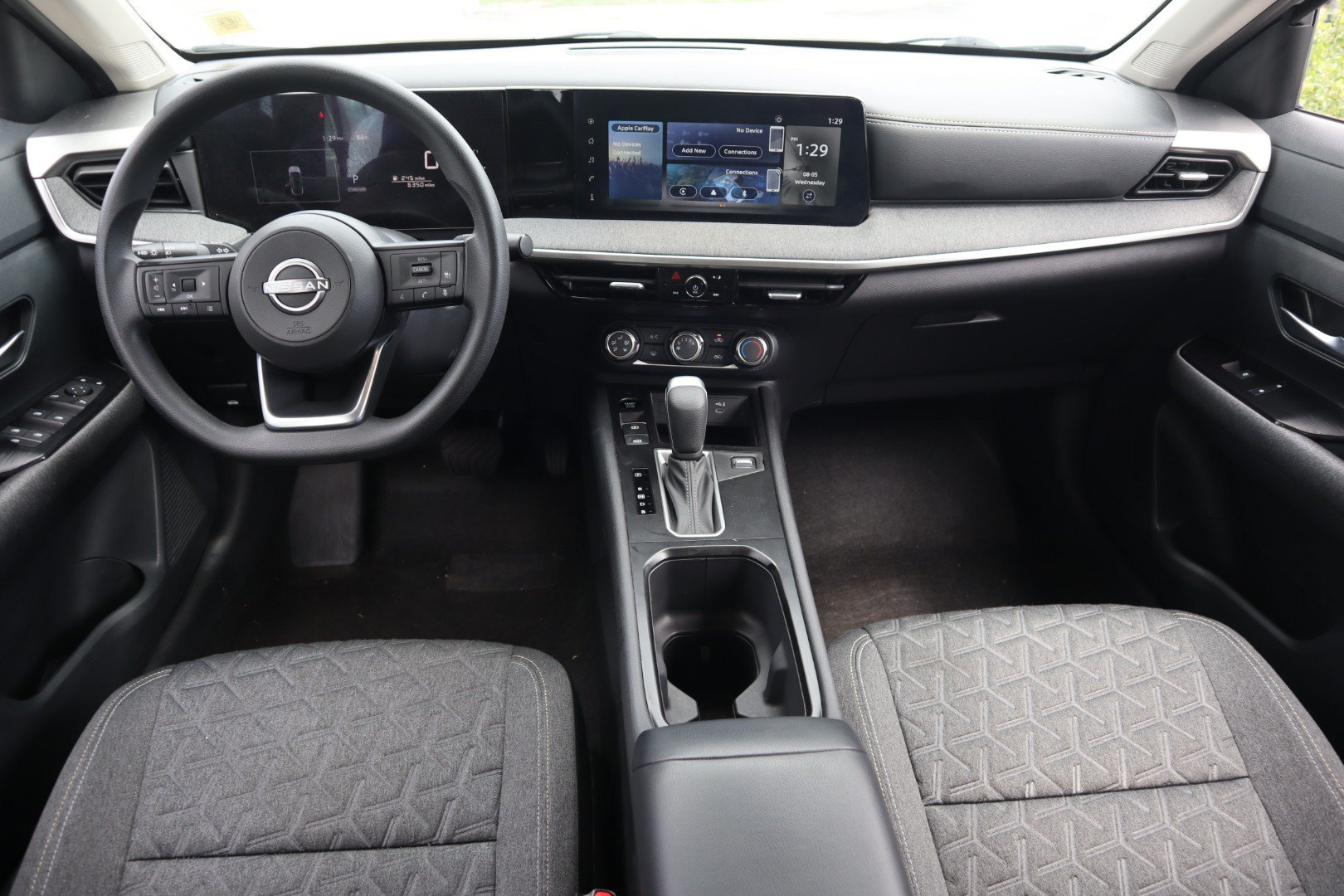2025 Nissan Kicks SV - Photo 14