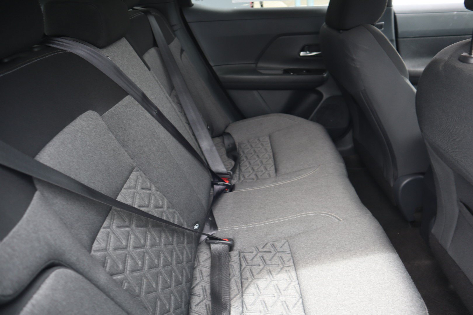 2025 Nissan Kicks SV - Photo 27