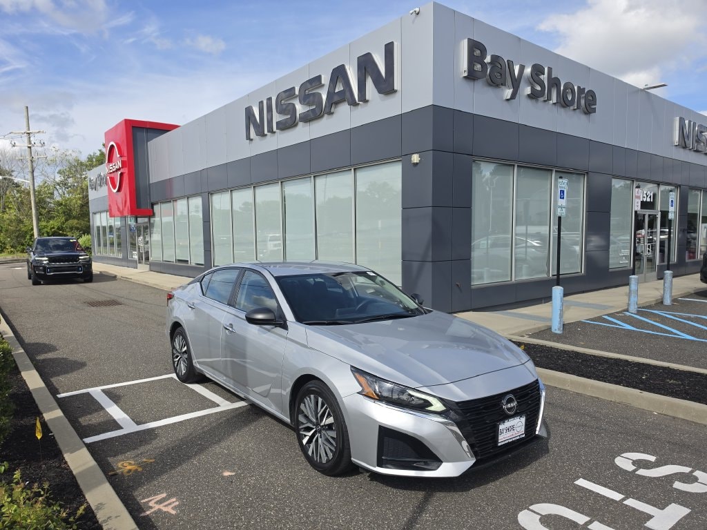 Certified 2024 Nissan Altima SV with VIN 1N4BL4DV0RN374319 for sale in Bay Shore, NY