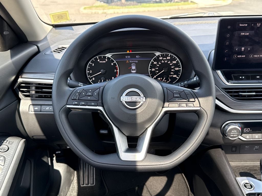 2025 Nissan Altima SV - Photo 13
