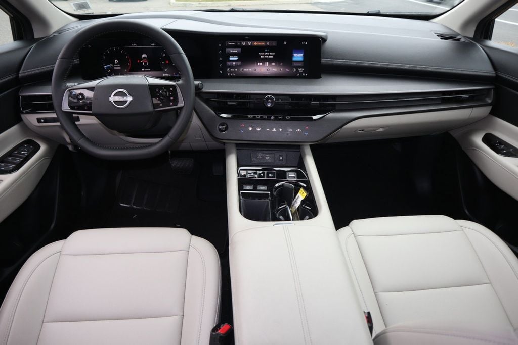 2025 Nissan Murano SV - Photo 14