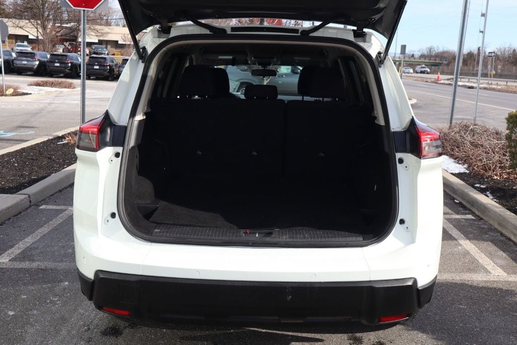 2025 Nissan Rogue S - Photo 30