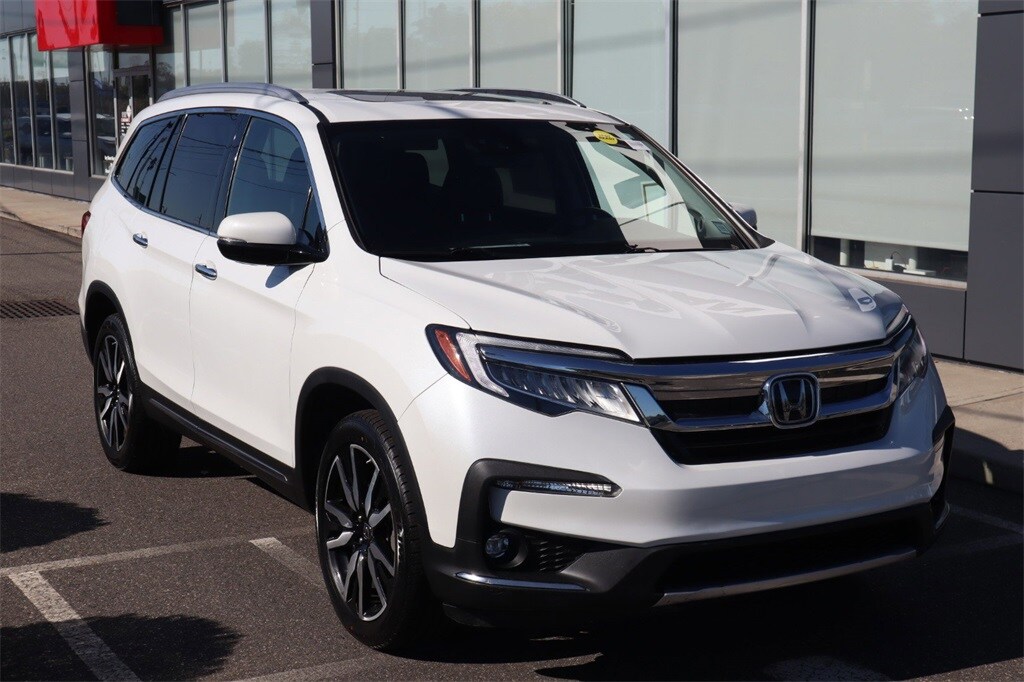 2022 Honda Pilot Elite photo 2