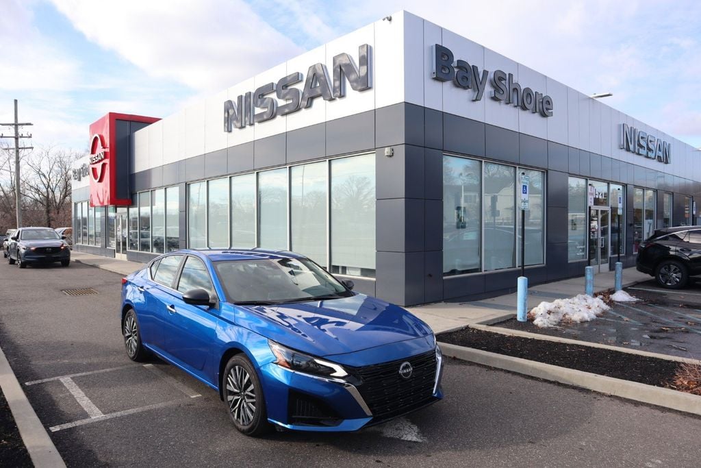 2025 Nissan Altima SV