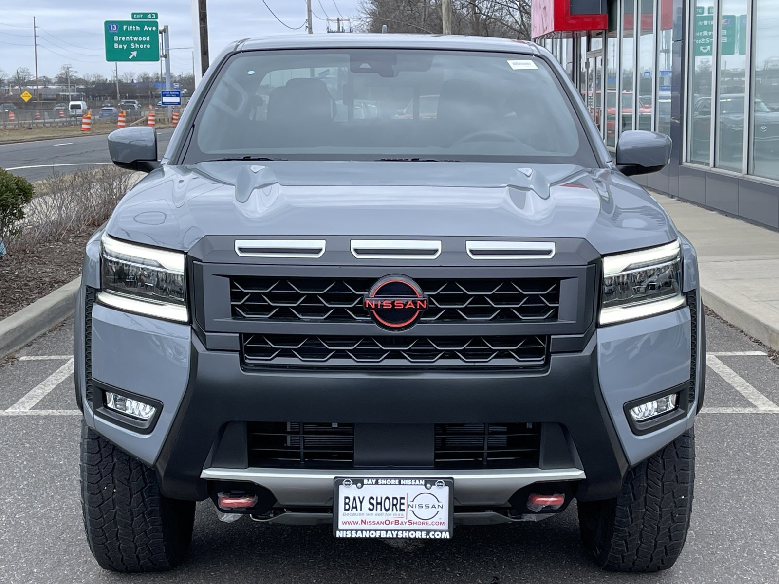 2025 Nissan Frontier PRO-4X photo 3