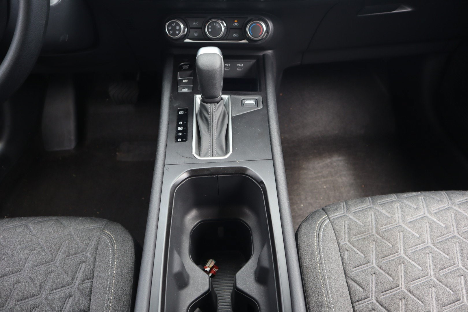 2025 Nissan Kicks SV - Photo 19