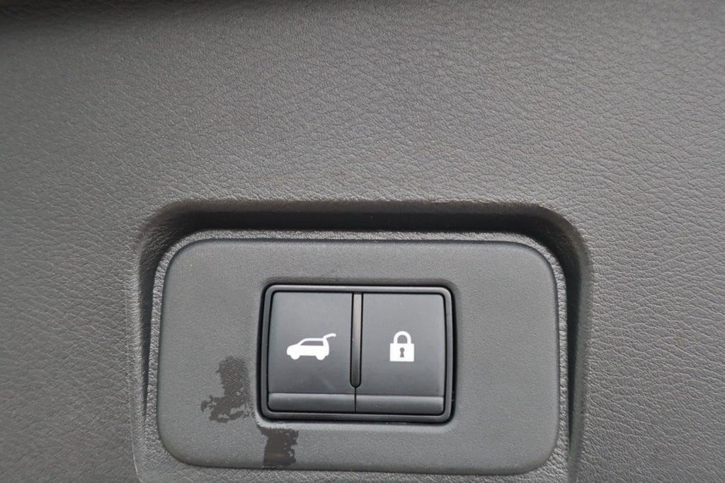 2025 Nissan Rogue SV - Photo 29