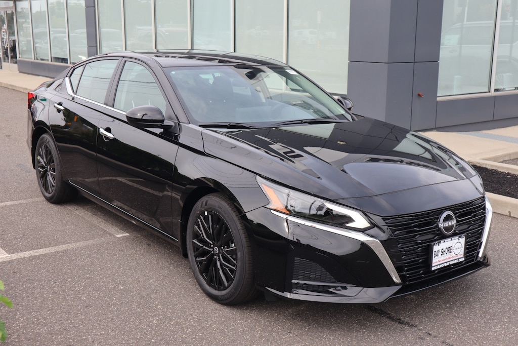 New 2025 Nissan Altima SV Sedan