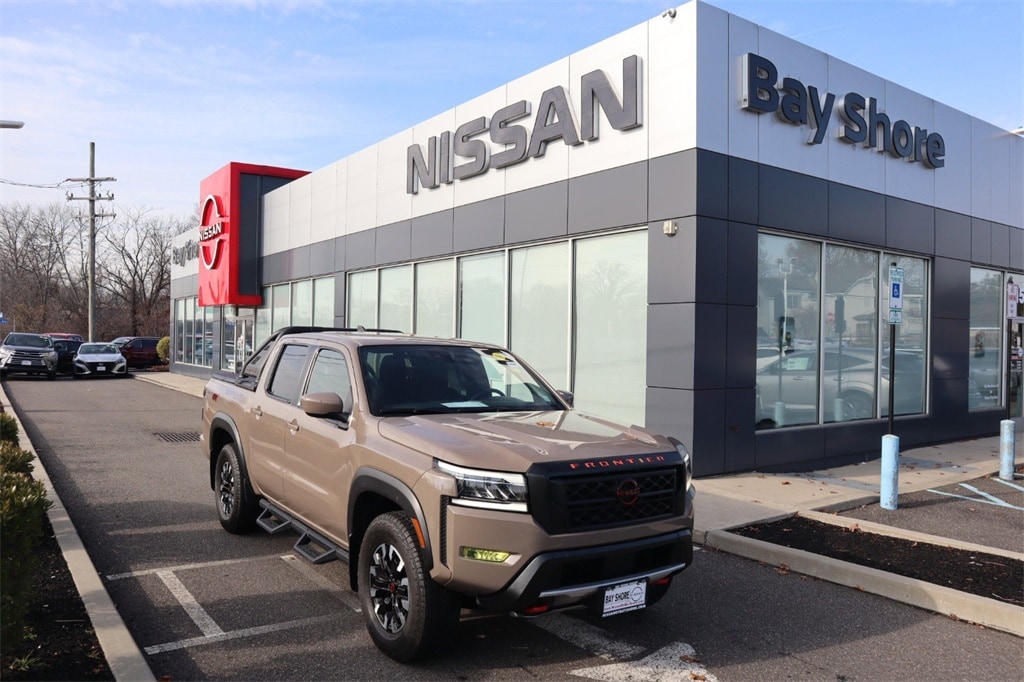 2024 Nissan Frontier PRO-4X's photo