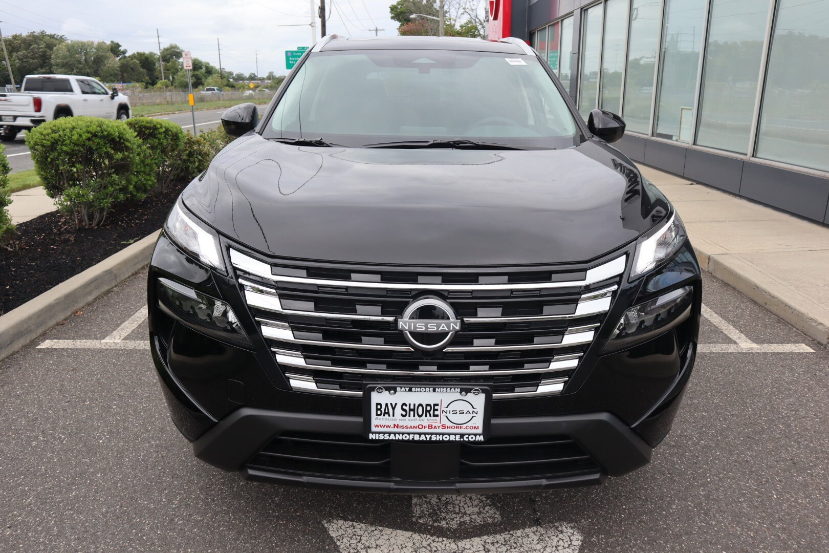 2026 Nissan Rogue SV photo 3