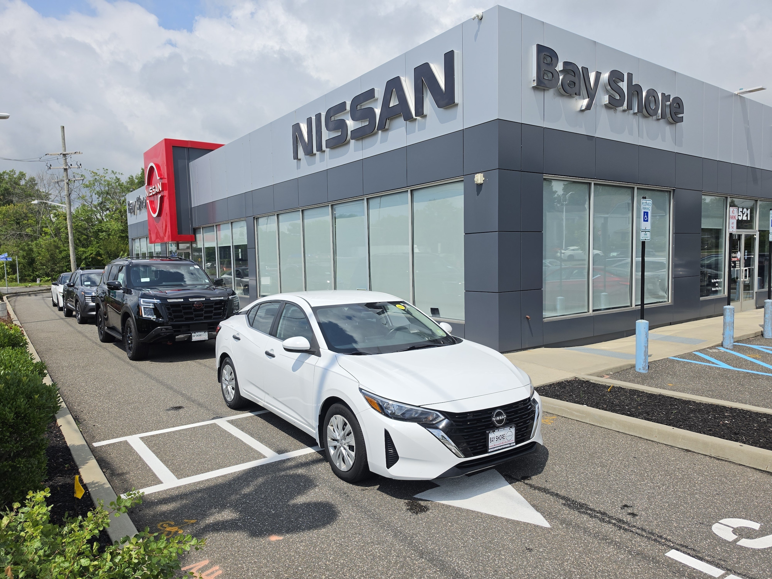 Certified 2024 Nissan Sentra S with VIN 3N1AB8BV2RY235205 for sale in Bay Shore, NY