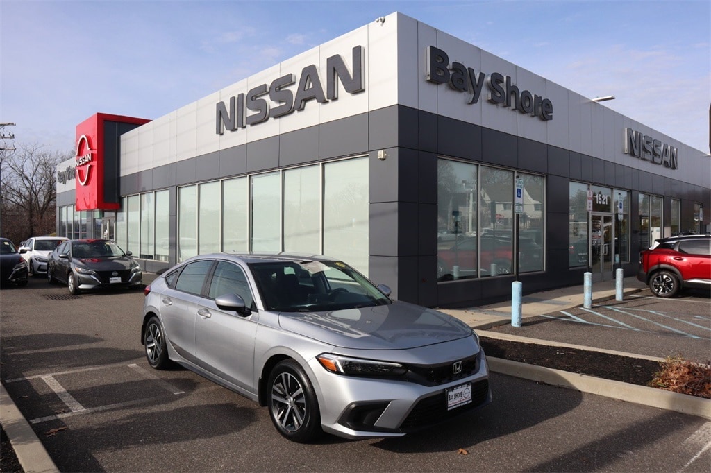 2024 Honda Civic Hatchback LX's photo