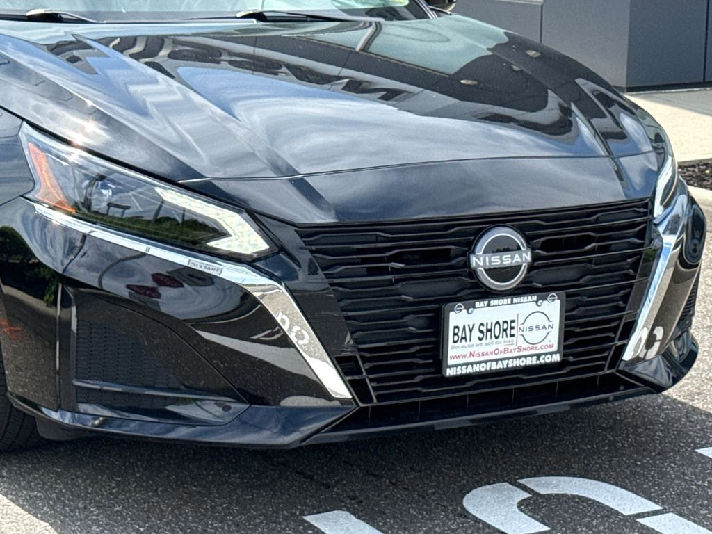 2025 Nissan Altima SV - Photo 8