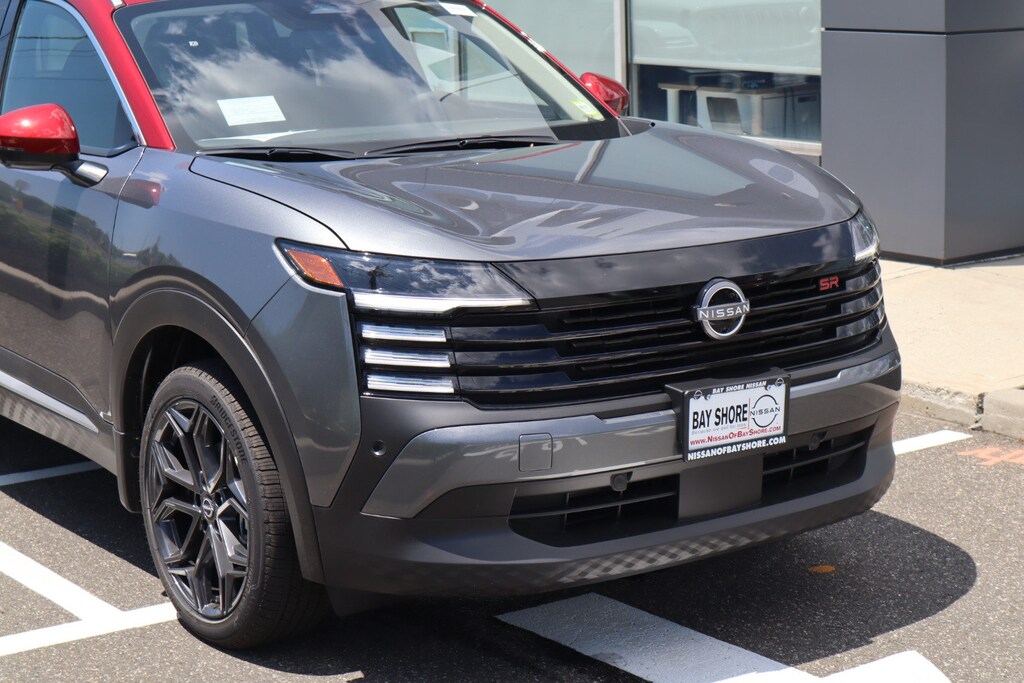 New 2026 Nissan Kicks SR SUV