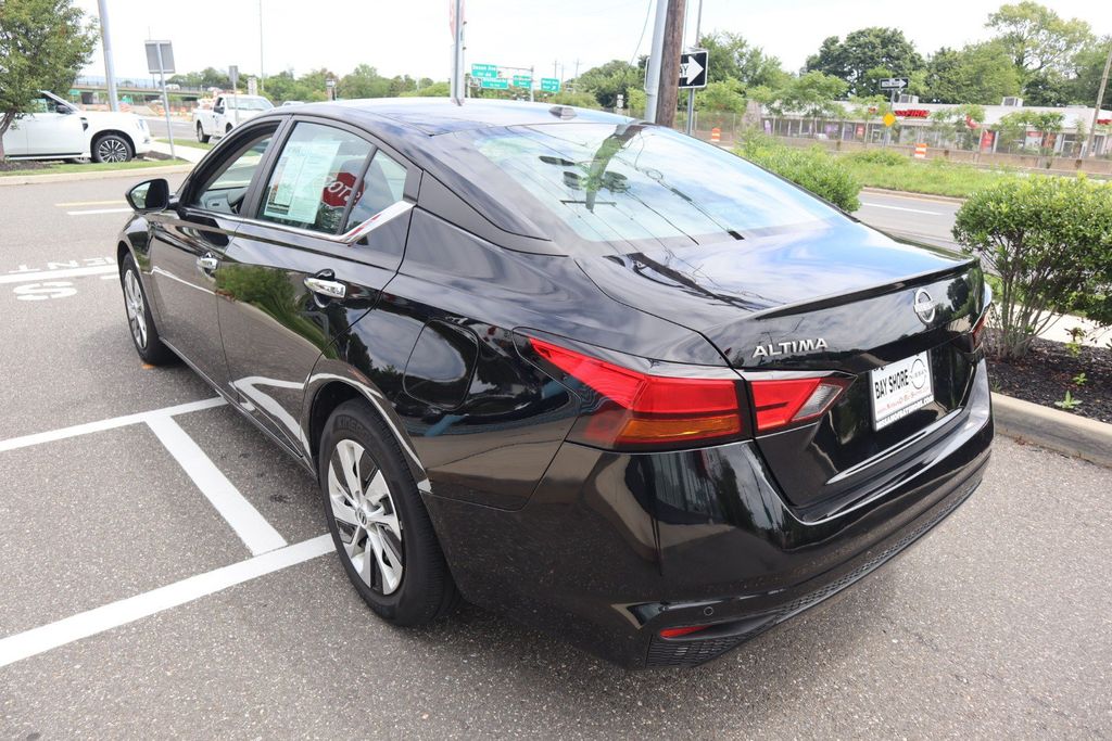 2025 Nissan Altima S - Photo 8