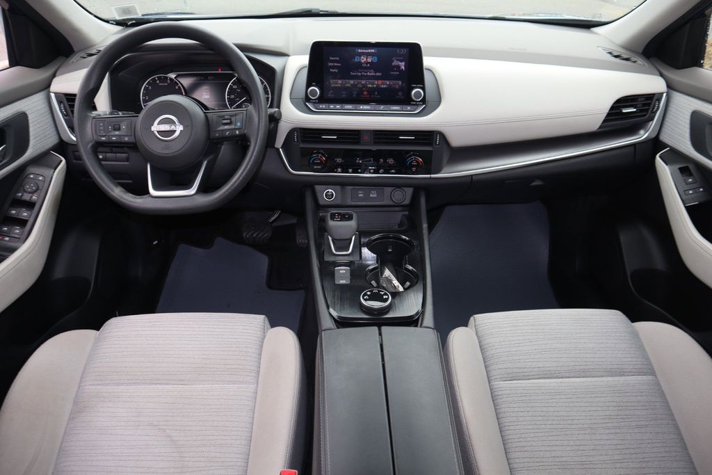 2023 Nissan Rogue SV - Photo 16