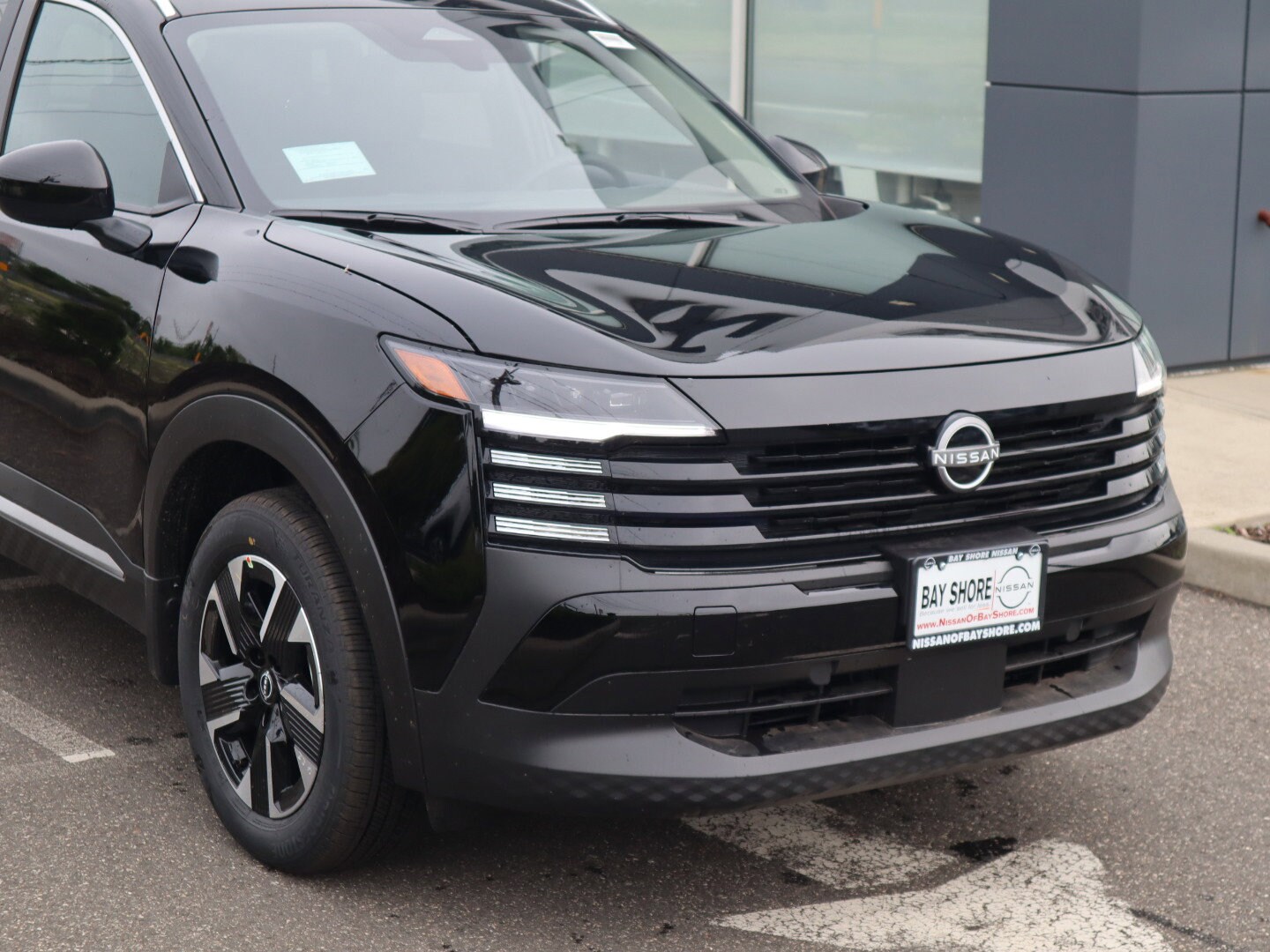 2025 Nissan Kicks SV photo 4
