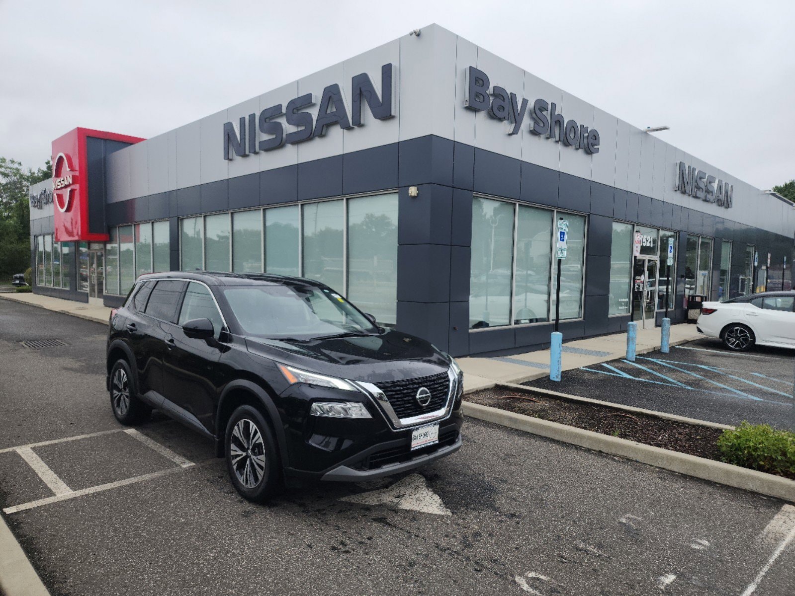 Certified 2021 Nissan Rogue SV with VIN JN8AT3BB8MW217525 for sale in Bay Shore, NY