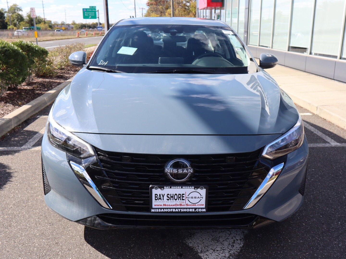2025 Nissan Sentra SV photo 3