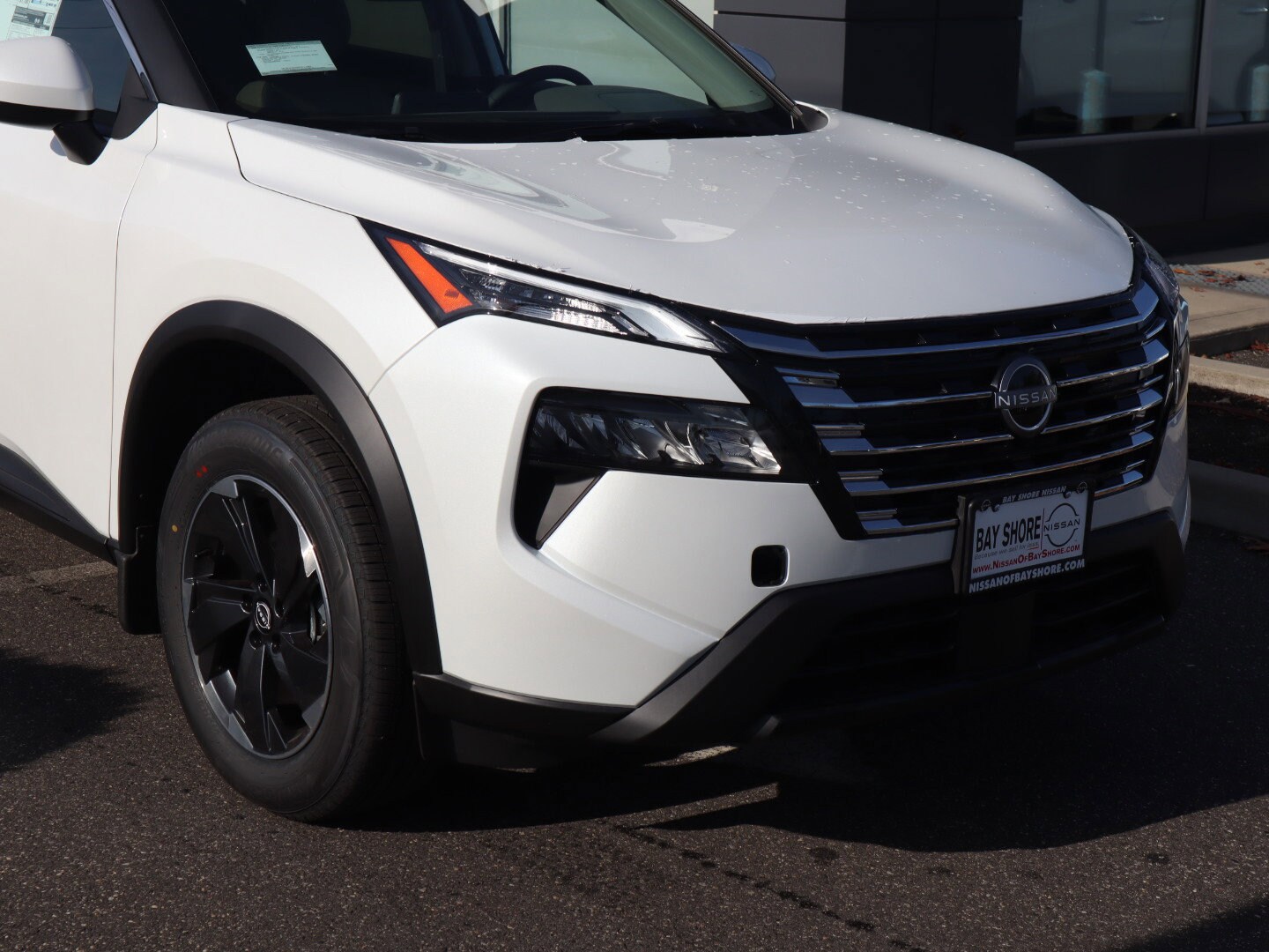 2025 Nissan Rogue SV photo 3