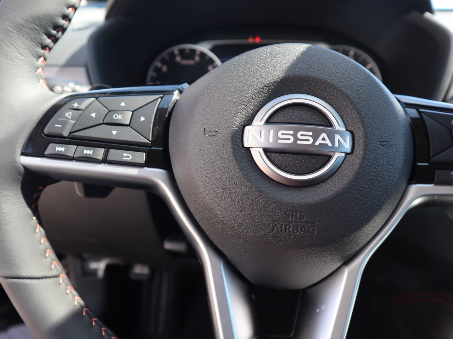 2025 Nissan Altima SR - Photo 19