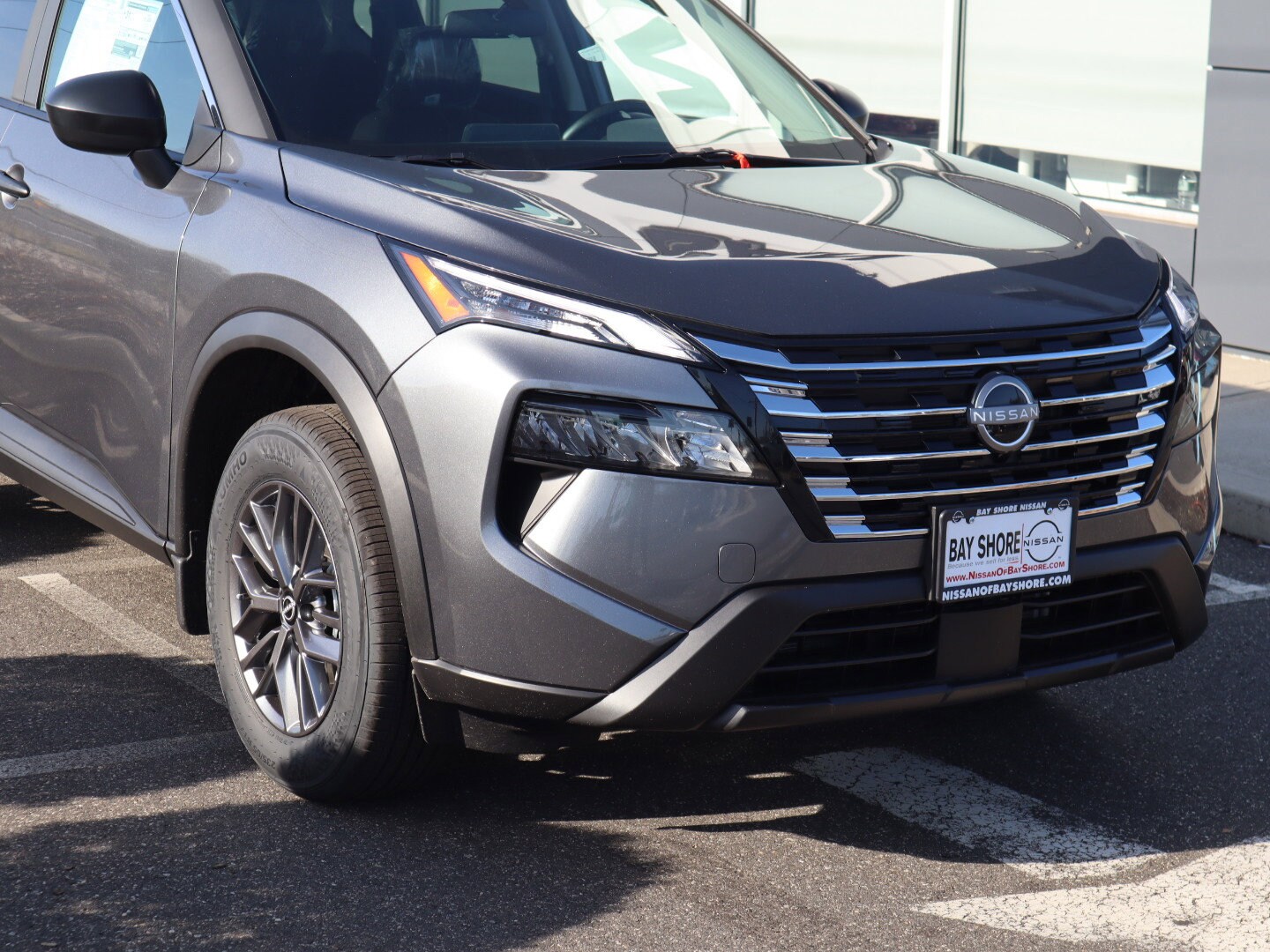 2025 Nissan Rogue S photo 4
