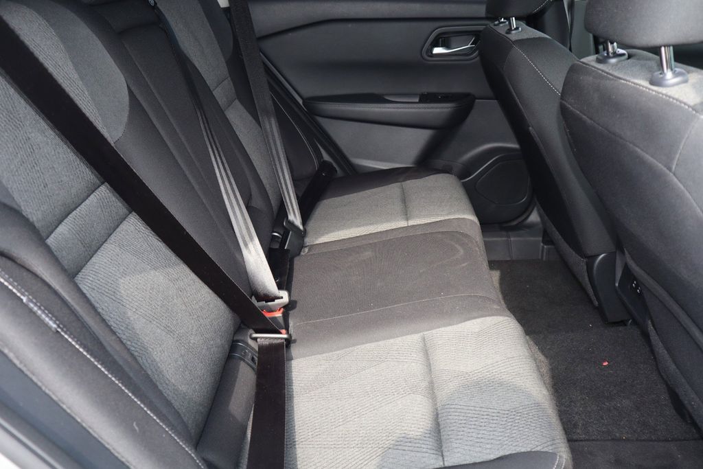 2025 Nissan Rogue SV - Photo 29