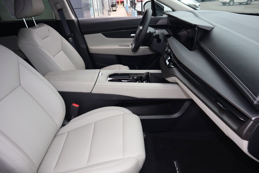2025 Nissan Murano SV - Photo 23