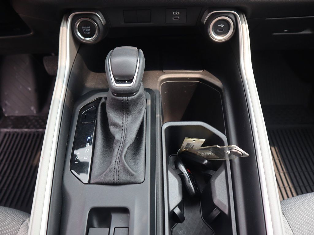 2025 Toyota Grand Highlander LE - Photo 22