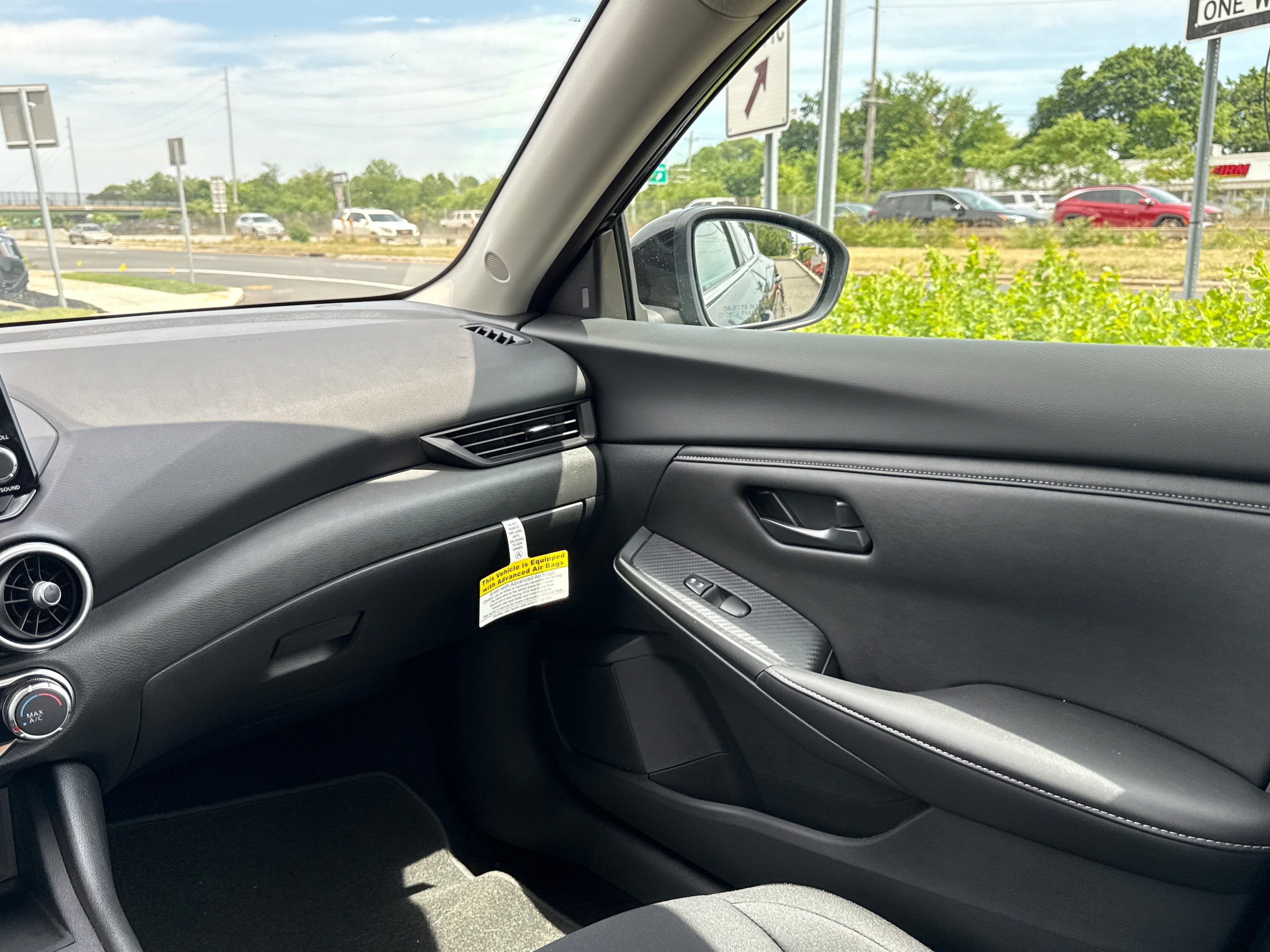 2025 Nissan Sentra S - Photo 16