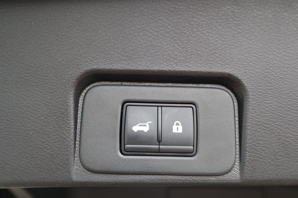 2025 Nissan Rogue SV - Photo 30