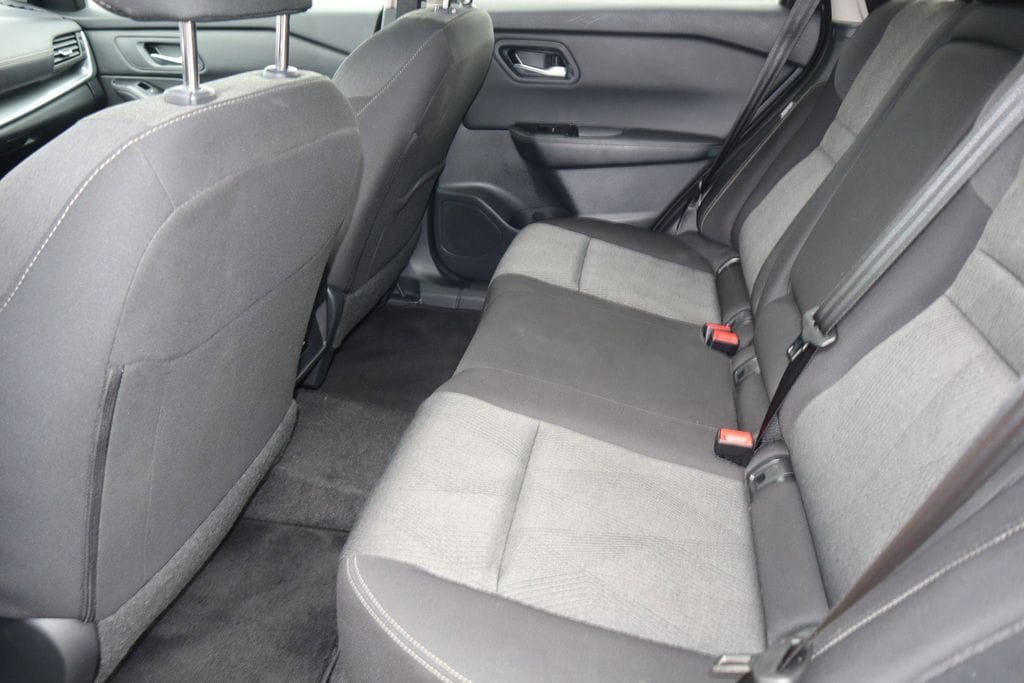 2025 Nissan Rogue SV - Photo 19