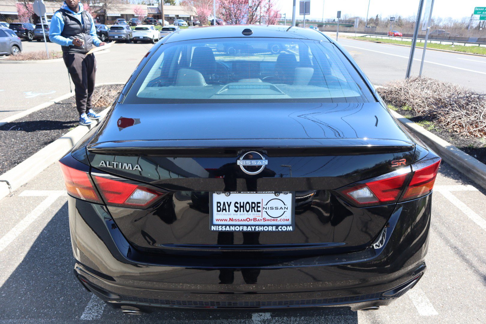 2025 Nissan Altima SR - Photo 7