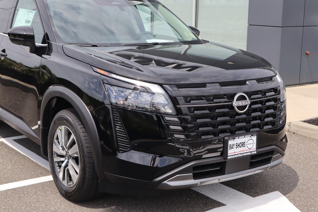 New 2026 Nissan Pathfinder SL SUV