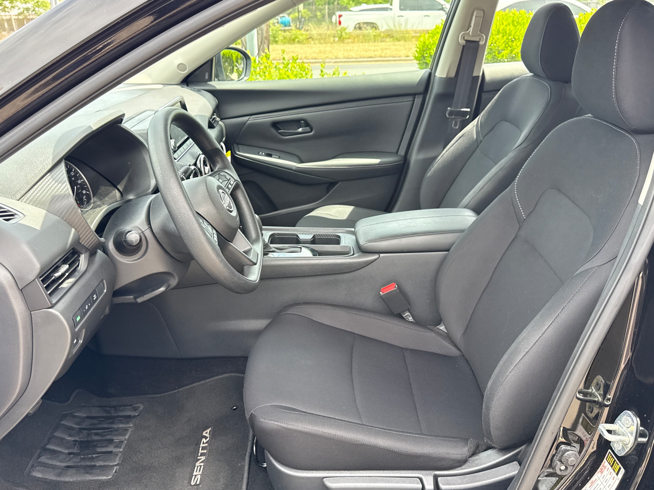 2025 Nissan Sentra S - Photo 17