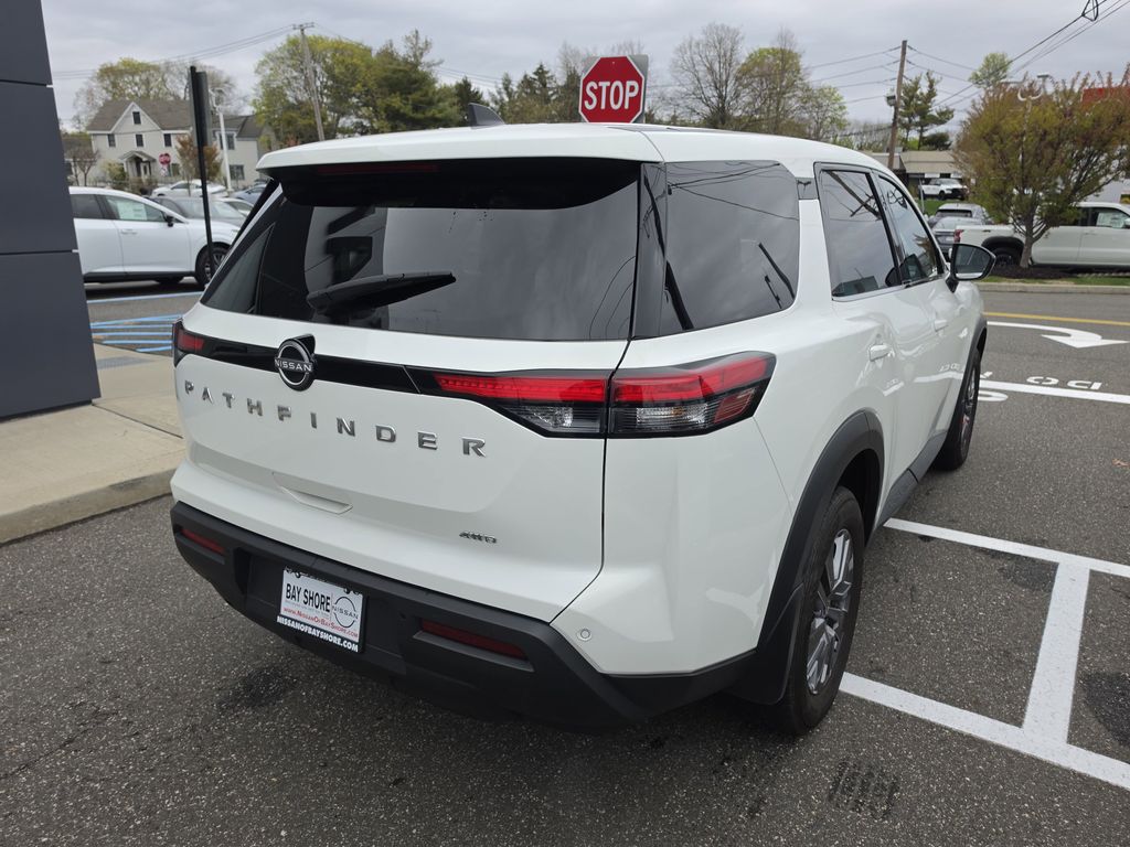 2024 Nissan Pathfinder S - Photo 6