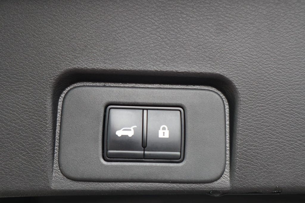 2025 Nissan Rogue SV - Photo 32
