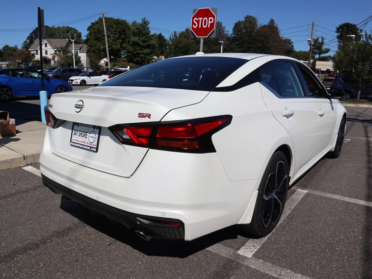 2025 Nissan Altima SR photo 4