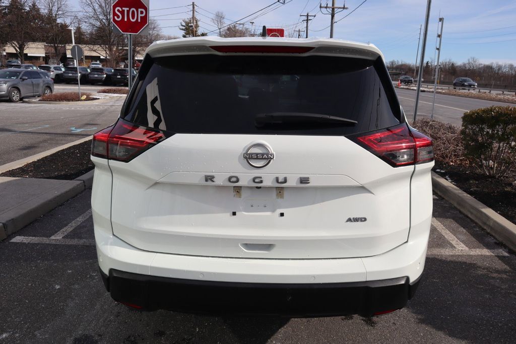 2025 Nissan Rogue S - Photo 7