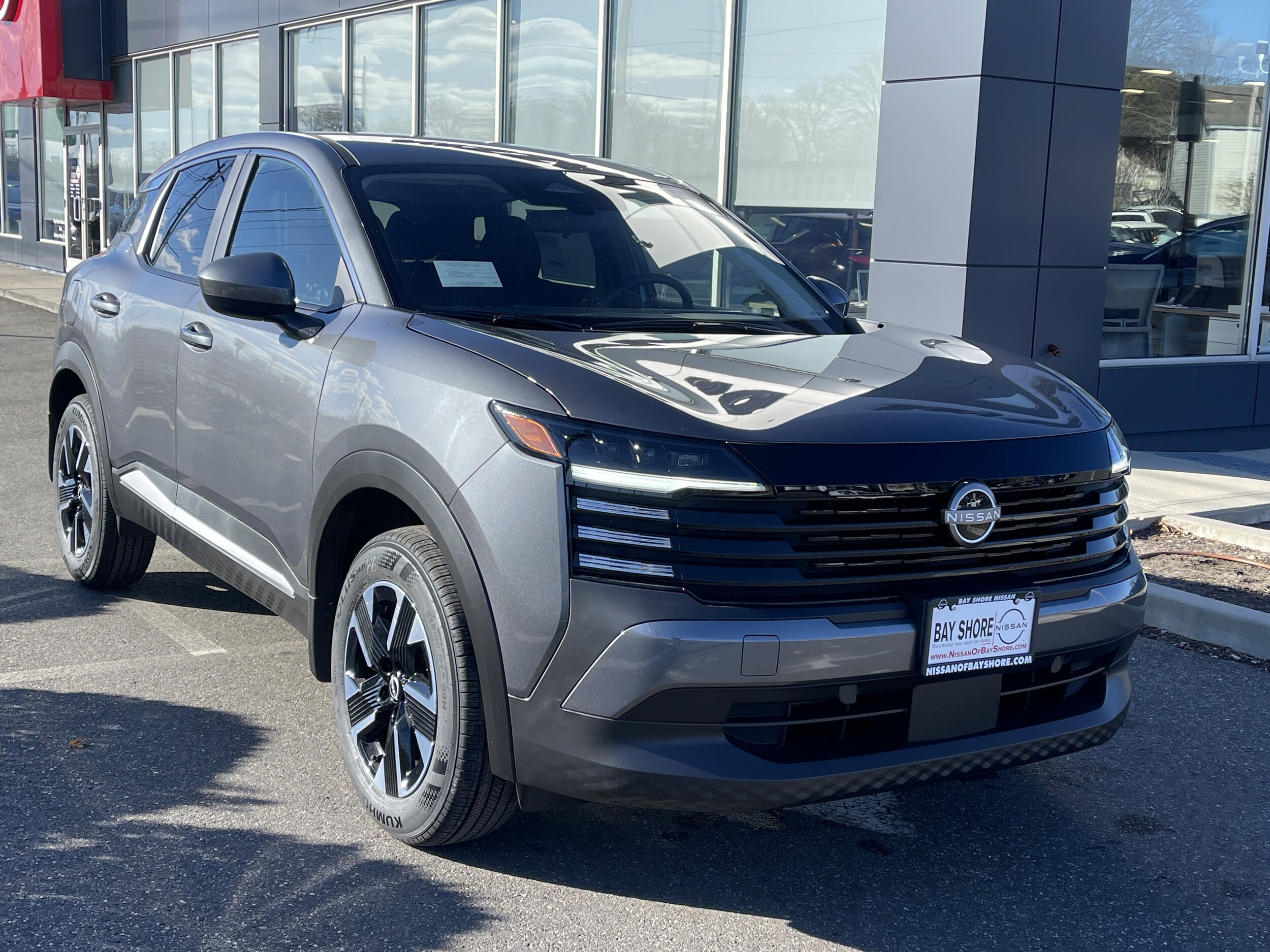2025 Nissan Kicks SV photo 2