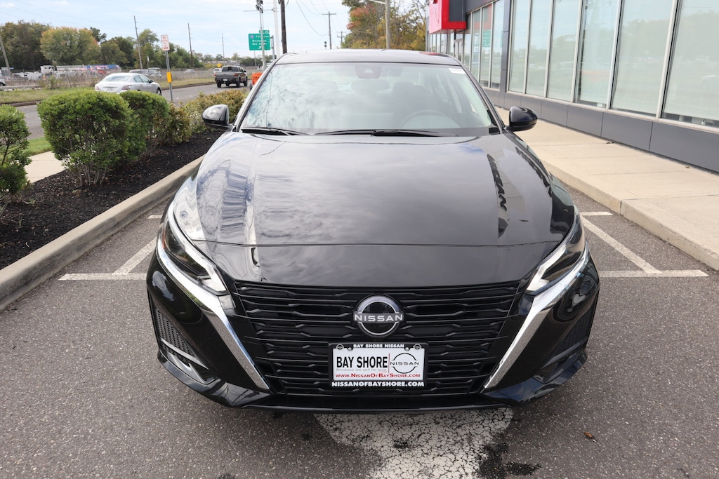 New 2025 Nissan Altima SV Sedan