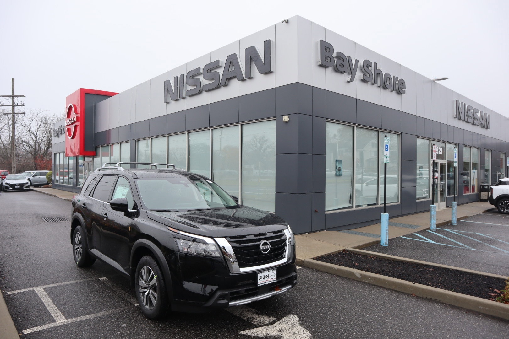 2025 Nissan Pathfinder SL's photo