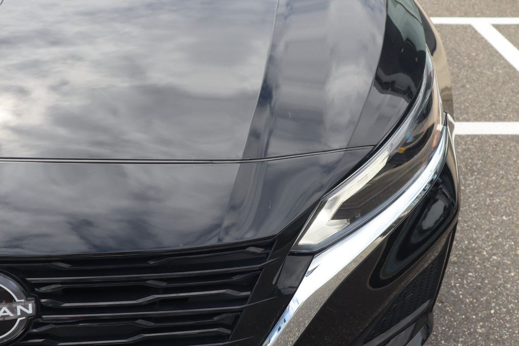 2025 Nissan Altima S - Photo 12