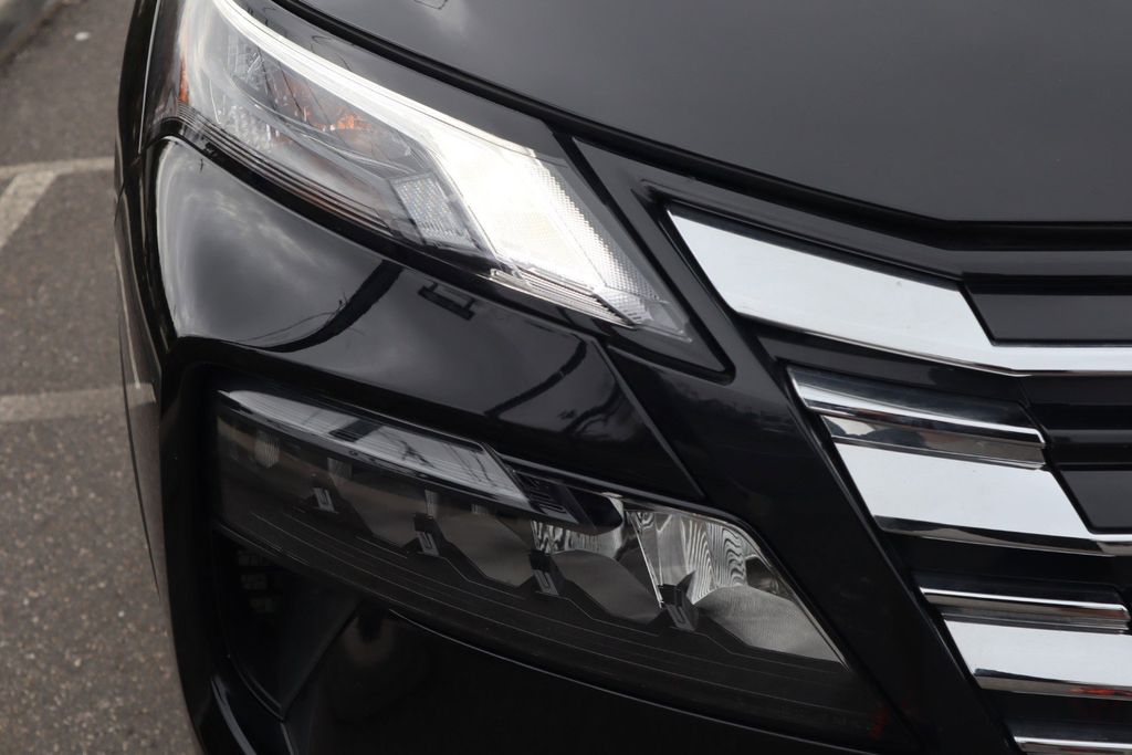 2025 Nissan Rogue SV - Photo 12